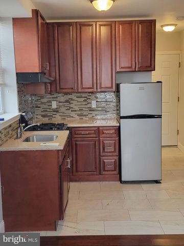 1819 CHRISTIAN ST, Philadelphia, PA 19146