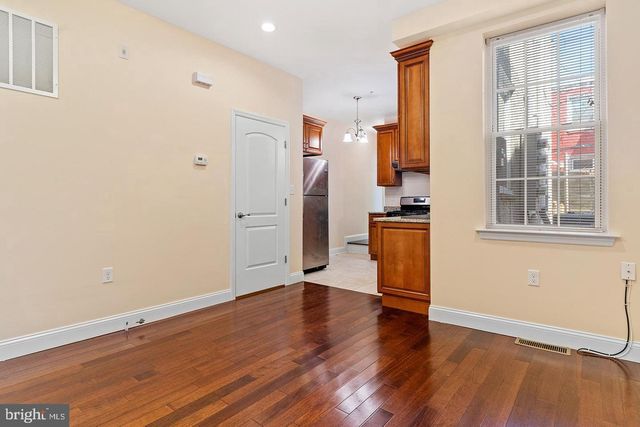 1819 CHRISTIAN ST, Philadelphia, PA 19146
