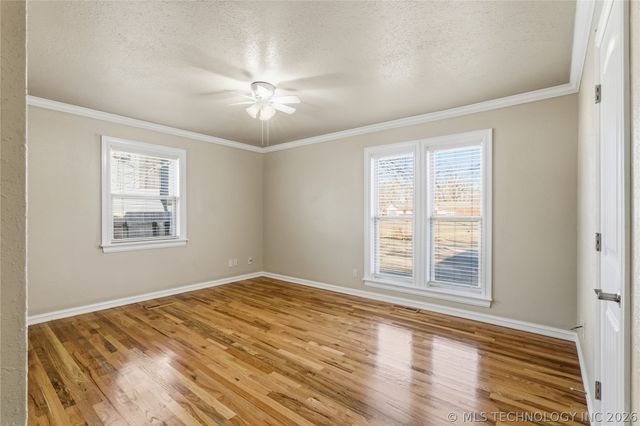 8512 E 121st Street S, Bixby, OK 74008