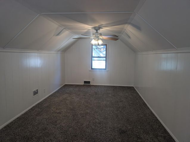 1111 Maryland Avenue E, Saint Paul, MN 55106