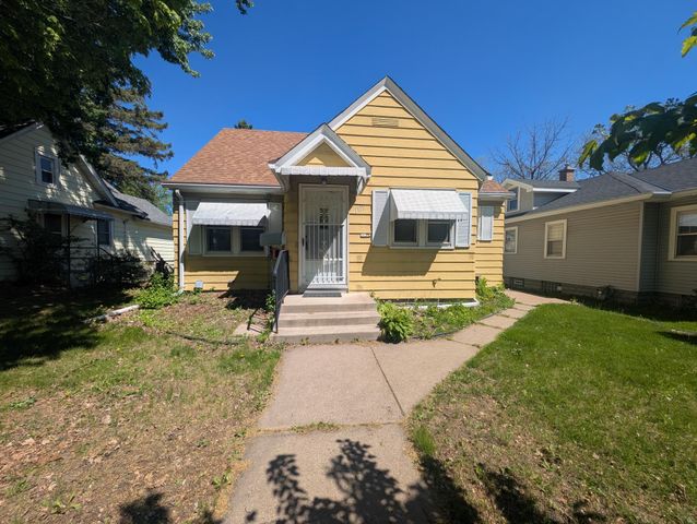 1111 Maryland Avenue E, Saint Paul, MN 55106