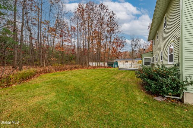 3 Prestwick Avenue, Clifton Park, NY 12065