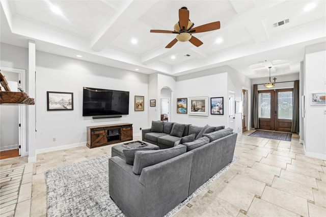 140 Winchester RD, Bastrop, TX 78602