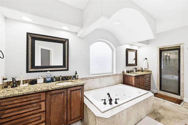 140 Winchester RD, Bastrop, TX 78602