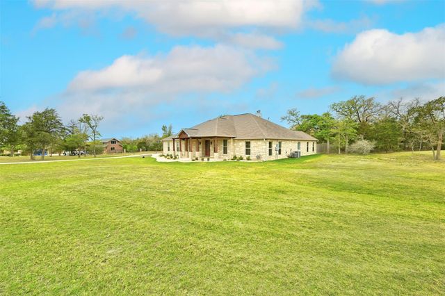 140 Winchester RD, Bastrop, TX 78602