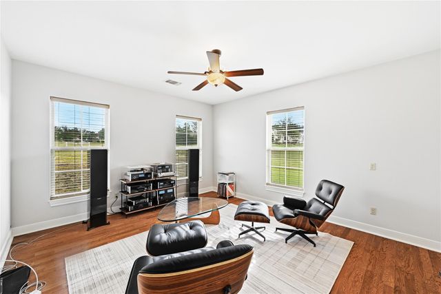 140 Winchester RD, Bastrop, TX 78602