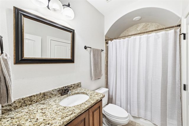 140 Winchester RD, Bastrop, TX 78602