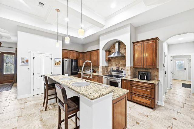 140 Winchester RD, Bastrop, TX 78602