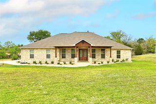 140 Winchester RD, Bastrop, TX 78602