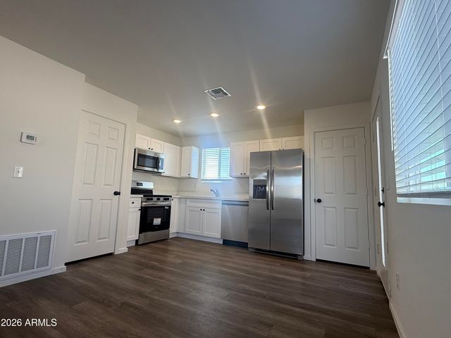 4037 S 12th Street 205, Phoenix, AZ 85040