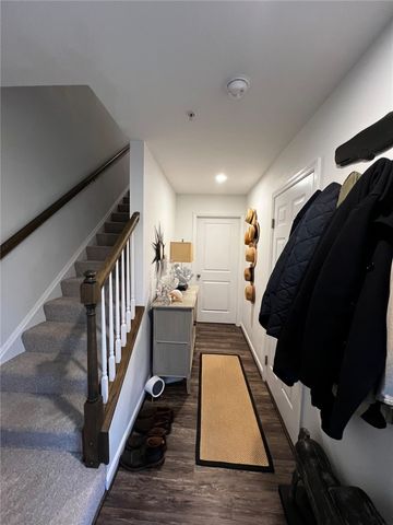 315 Parade St, Cranberry Twp, PA 16066