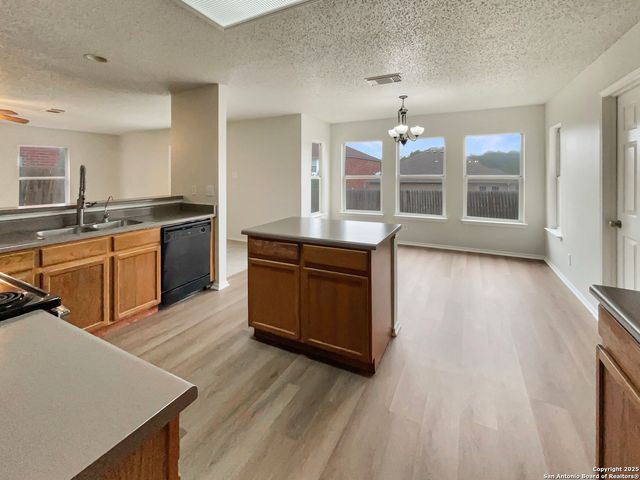 7327 Caddington, Converse, TX 78109