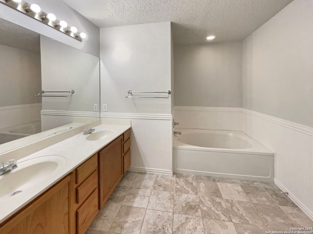 7327 Caddington, Converse, TX 78109