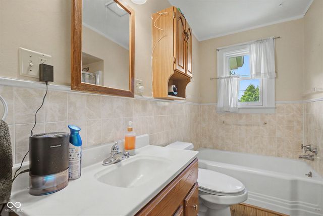 609 W Broadway Street, Alexandria, IN 46001