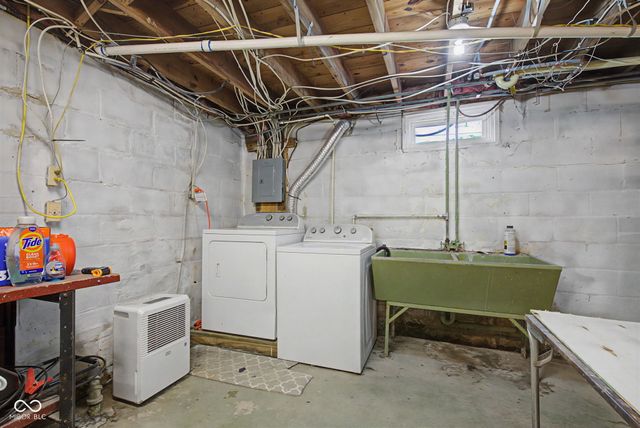 609 W Broadway Street, Alexandria, IN 46001