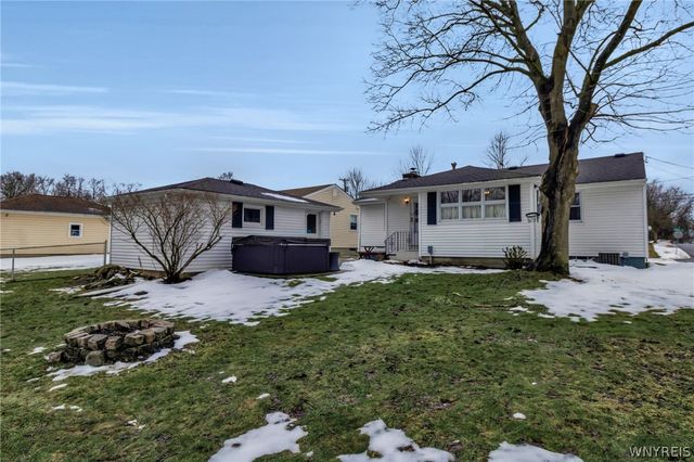 39 Linden Avenue, Lancaster, NY 14086