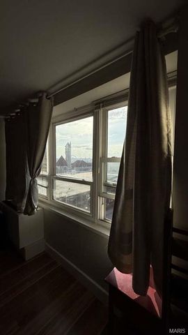 210 N 17th Street 907, St Louis, MO 63103