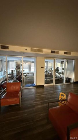 210 N 17th Street 907, St Louis, MO 63103