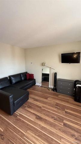 210 N 17th Street 907, St Louis, MO 63103