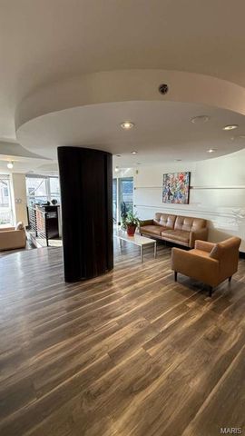 210 N 17th Street 907, St Louis, MO 63103