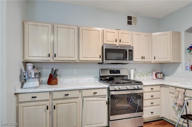 3917 Lazy Pine Street 102, Las Vegas, NV 89108