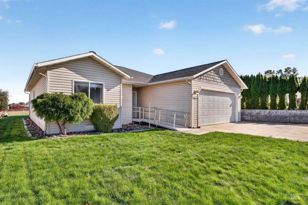 2671 27th St, Clarkston, WA 99403 photo 2