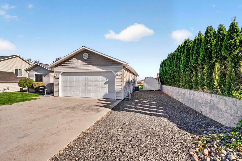 2671 27th St, Clarkston, WA 99403 photo 3