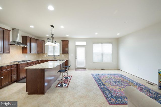 42557 DREAMWEAVER DR, Brambleton, VA 20148