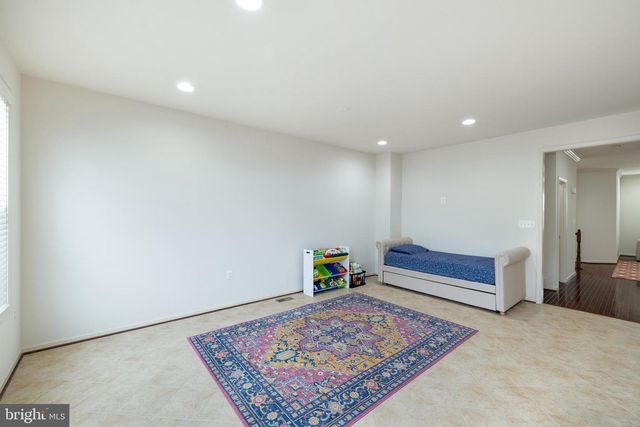 42557 DREAMWEAVER DR, Brambleton, VA 20148