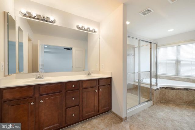 42557 DREAMWEAVER DR, Brambleton, VA 20148