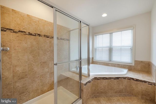 42557 DREAMWEAVER DR, Brambleton, VA 20148