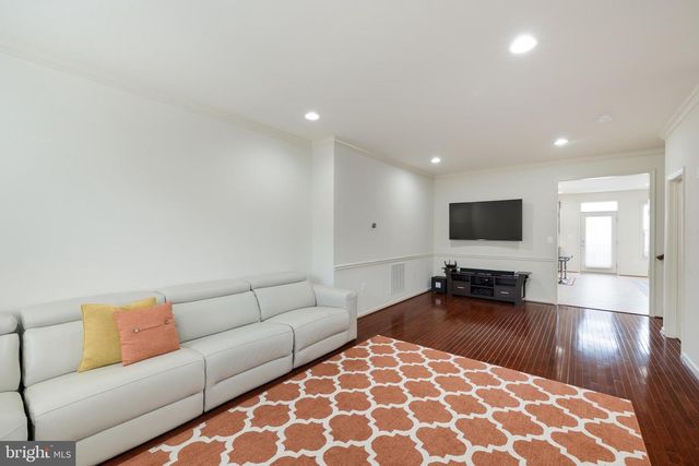 42557 DREAMWEAVER DR, Brambleton, VA 20148