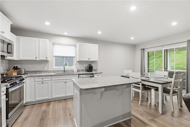 134 Olivia Dr, Center Twp, PA 15061
