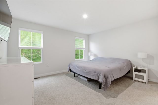134 Olivia Dr, Center Twp, PA 15061