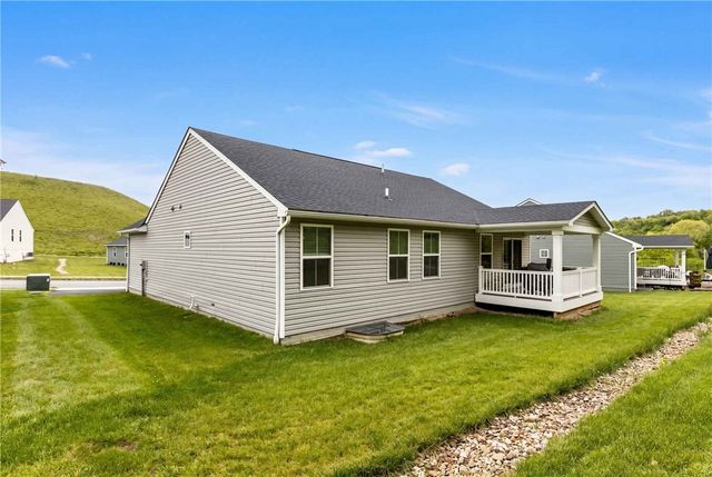 134 Olivia Dr, Center Twp, PA 15061