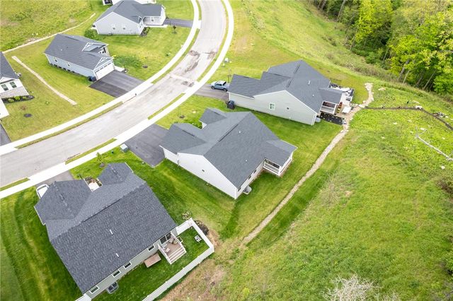 134 Olivia Dr, Center Twp, PA 15061