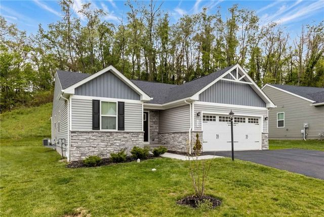 134 Olivia Dr, Center Twp, PA 15061