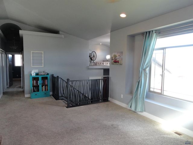 10049 KAELEM CT, Summerset, SD 57718