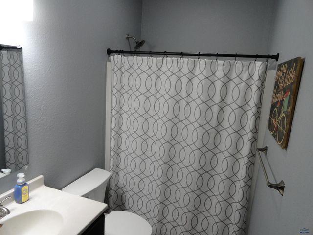 10049 KAELEM CT, Summerset, SD 57718