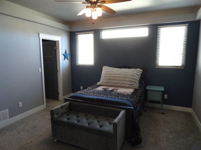 10049 KAELEM CT, Summerset, SD 57718