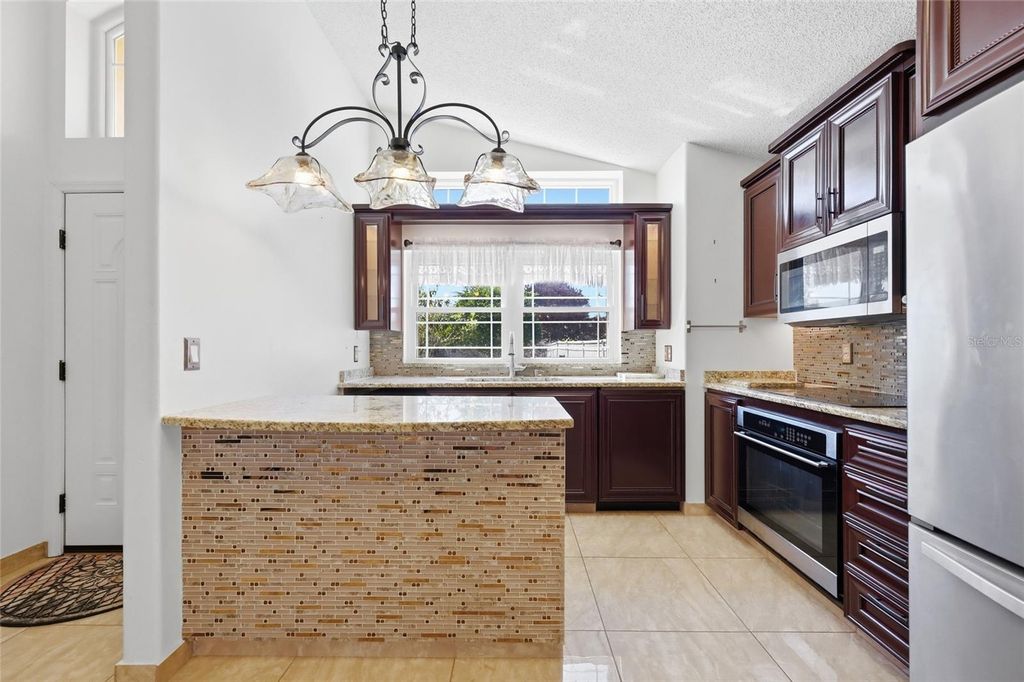 Image 33 of property listing at 12315 KENTON COURT, Orlando, FL 32837