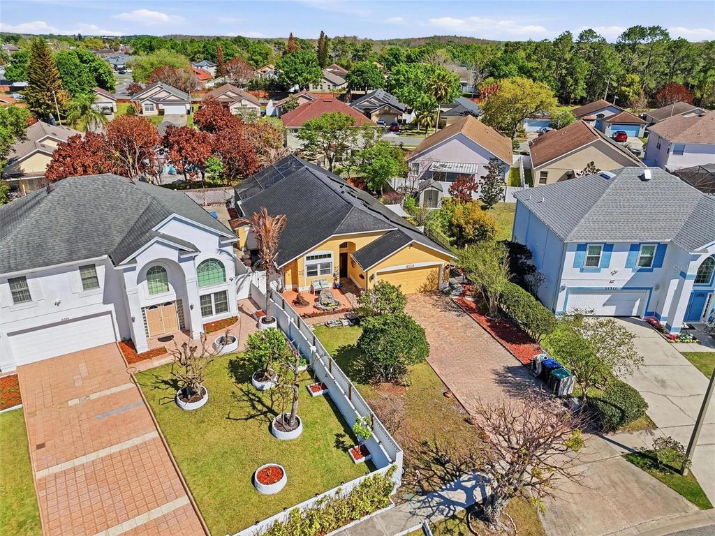 Image 39 of property listing at 12315 KENTON COURT, Orlando, FL 32837