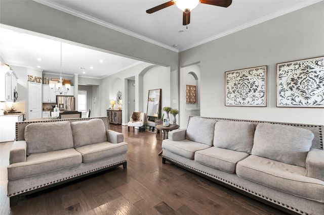 561 Rolling Brook Lane, Pinehurst, TX 77362