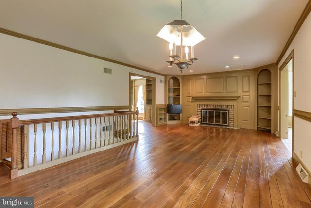 1111 BEAR CREEK RD, Elizabethtown, PA 17022