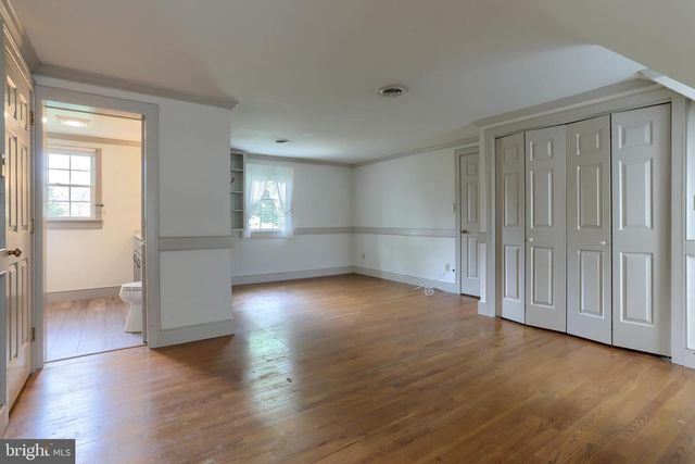 1111 BEAR CREEK RD, Elizabethtown, PA 17022