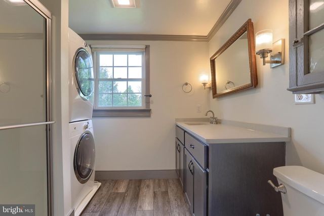 1111 BEAR CREEK RD, Elizabethtown, PA 17022