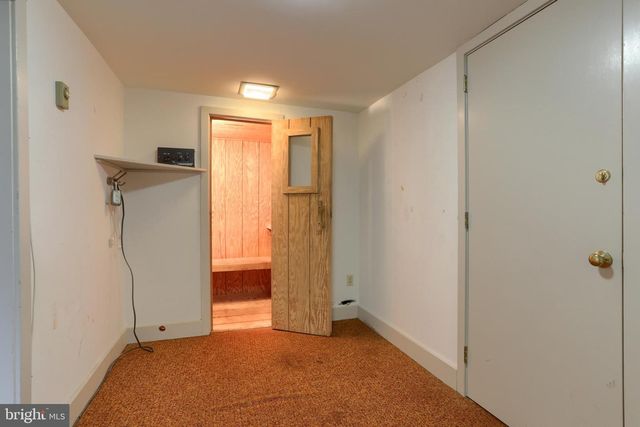 1111 BEAR CREEK RD, Elizabethtown, PA 17022