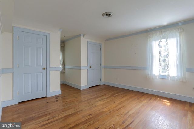 1111 BEAR CREEK RD, Elizabethtown, PA 17022