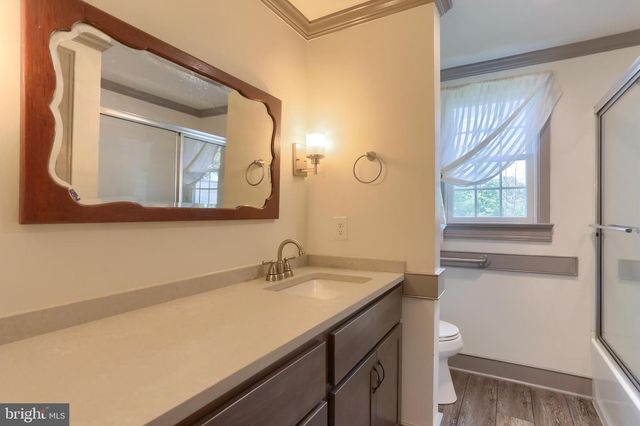 1111 BEAR CREEK RD, Elizabethtown, PA 17022