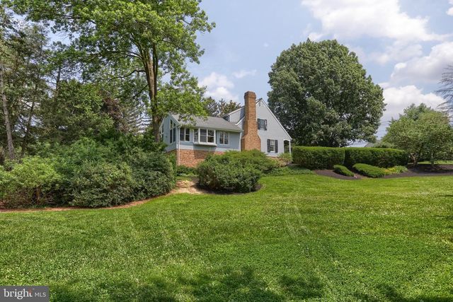 1111 BEAR CREEK RD, Elizabethtown, PA 17022
